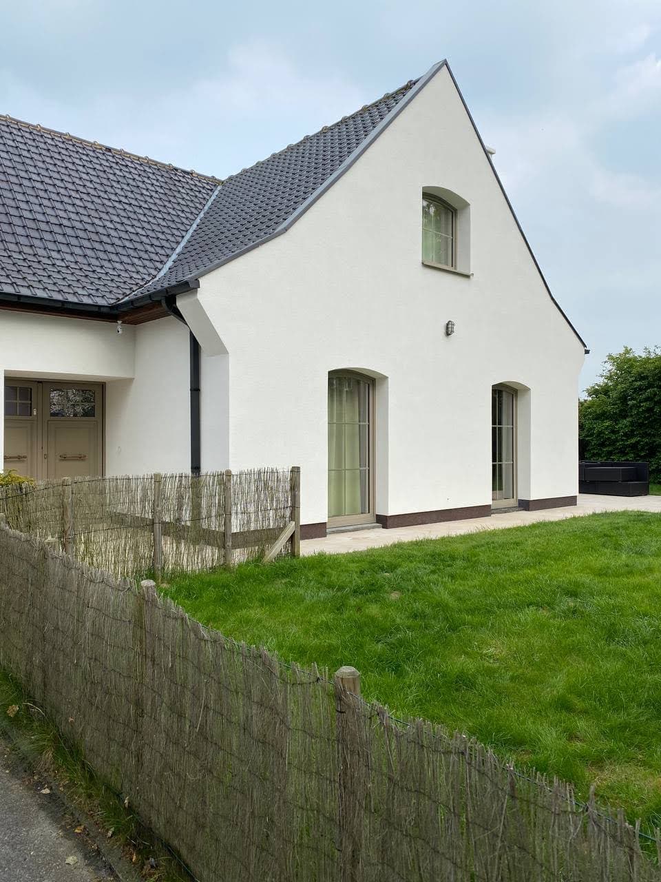 Crepi gevelafwerking op woning in Schilde